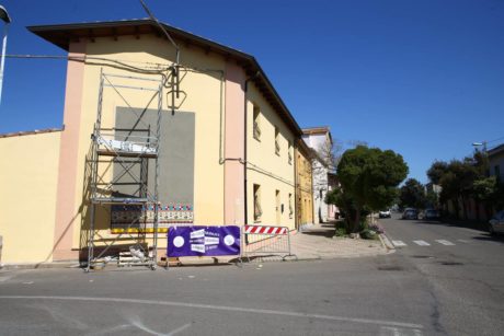 Via Trento, sta nascendo il murale di Claudia Filigheddu