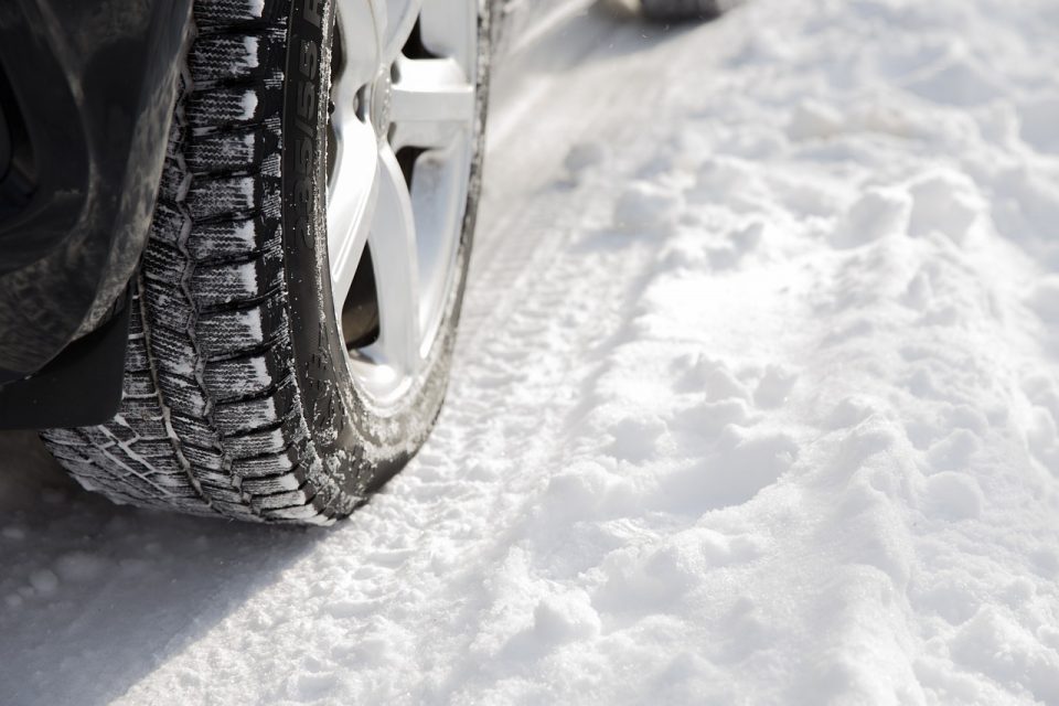 Maltempo. Confartigianato: viaggiare in sicurezza con pneumatici neve