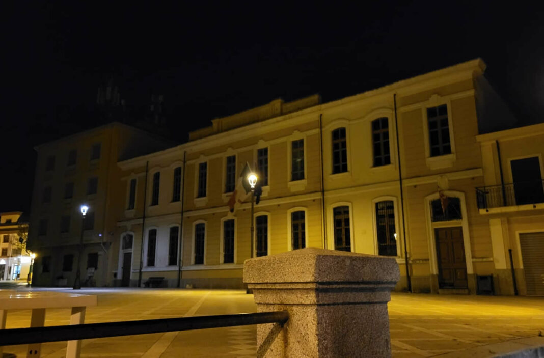 Municipio di notte